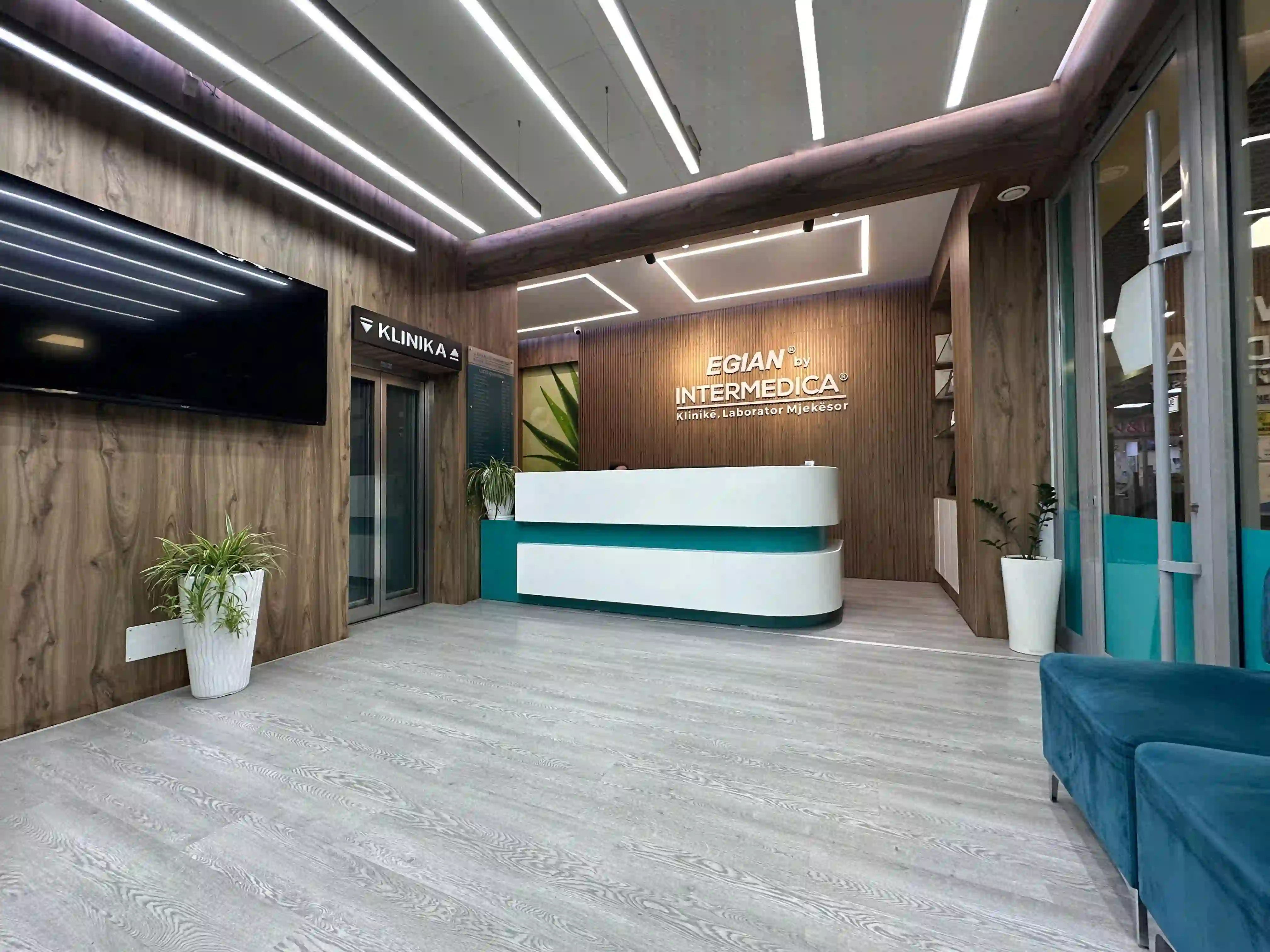 Ekipi mjekësor i Egian by Intermedica
